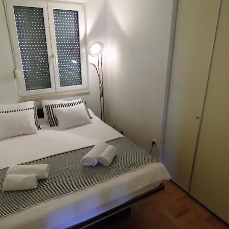Moderne In Mit Whirlpool Διαμέρισμα Omiš